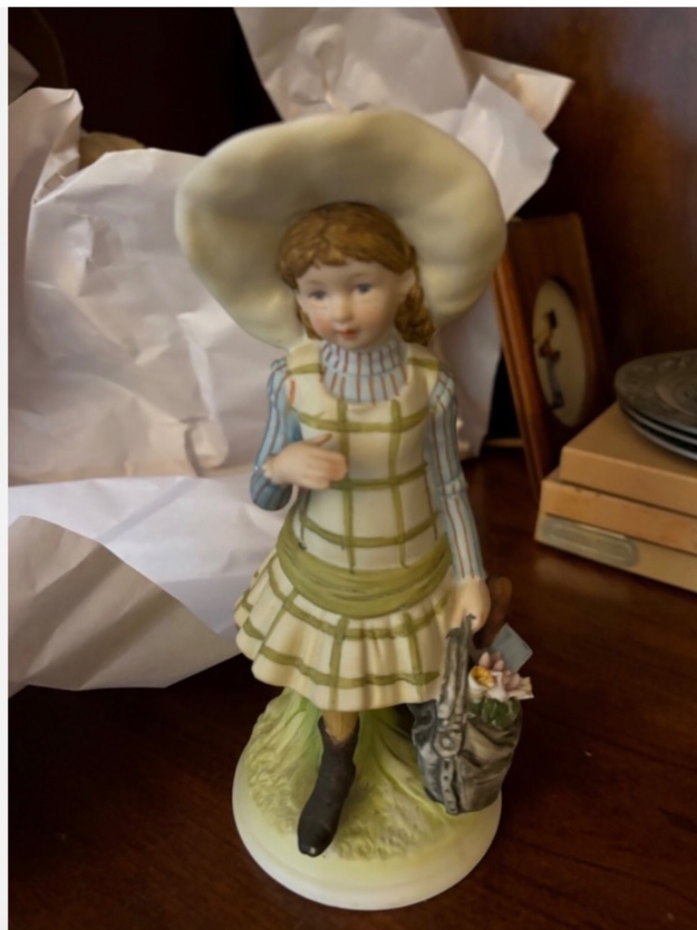 Vintage Holly Hobbie Country Freckle Faced Girl Figurine (1973)